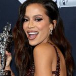 Anitta Premio Multishow com Trofeu Vanguarda