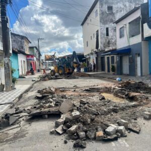 A desobstrucao dos pocos de visita ja foi iniciada