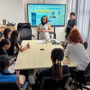 Alunos de Pedagogia da UFS conhecem praticas de gestao educacional da Educacao de Aracaju