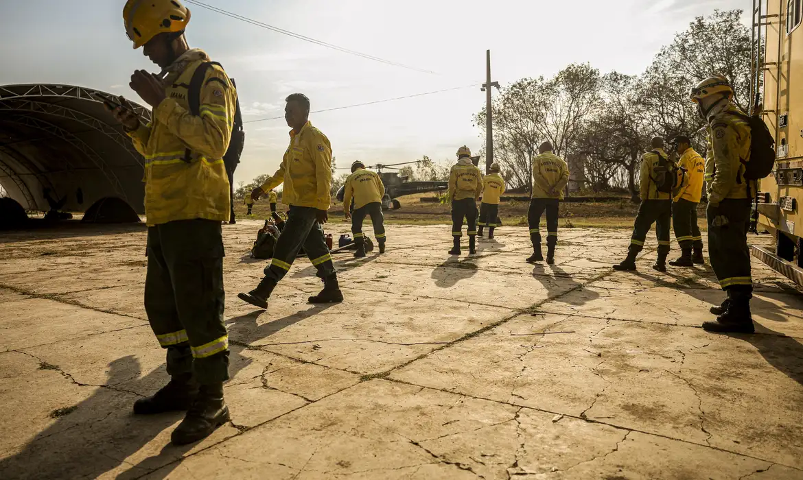 Combate aos incêndios florestais recebe mais brigadistas e veículos