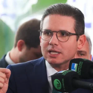 hugo motta critica sancoes estrangeiras a membros dos tres poderes