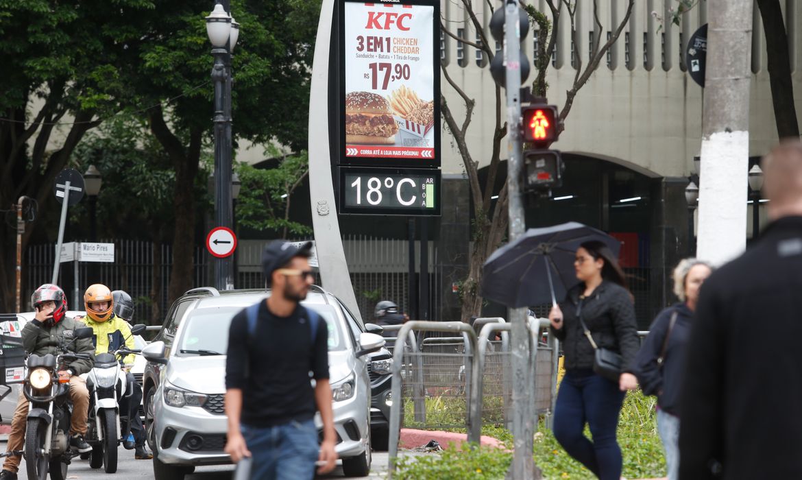 Semana começa com temperaturas mais amenas em quase todo o país, exceto no Sul - Imagem do artigo original