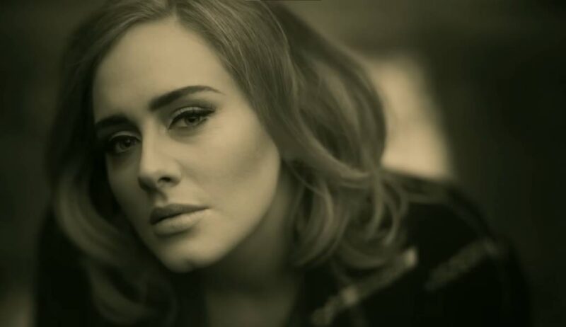 Hello de Adele completa 10 anos