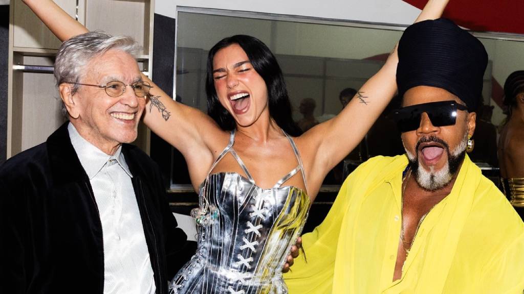 Dua Lipa traz Carlinhos Brown e Caetano Veloso