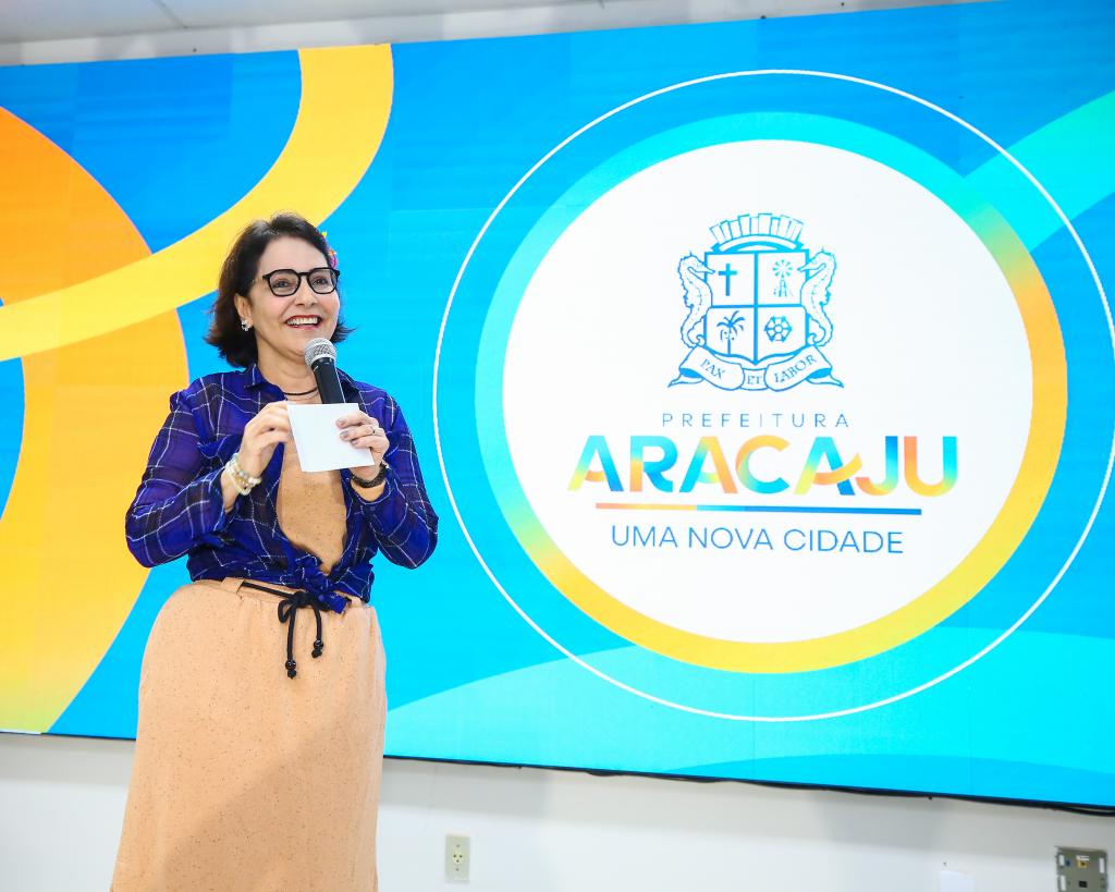 Emilia Correa anuncia atracoes do Reveillon Foto Karla Tavares Secom PMA