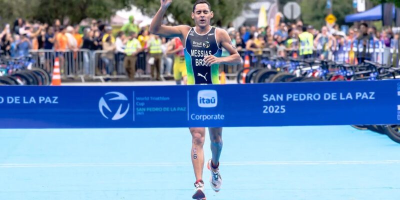 Manoel Messias repete triunfo e vence outra etapa da Copa do Mundo de Triatlo no Chile
