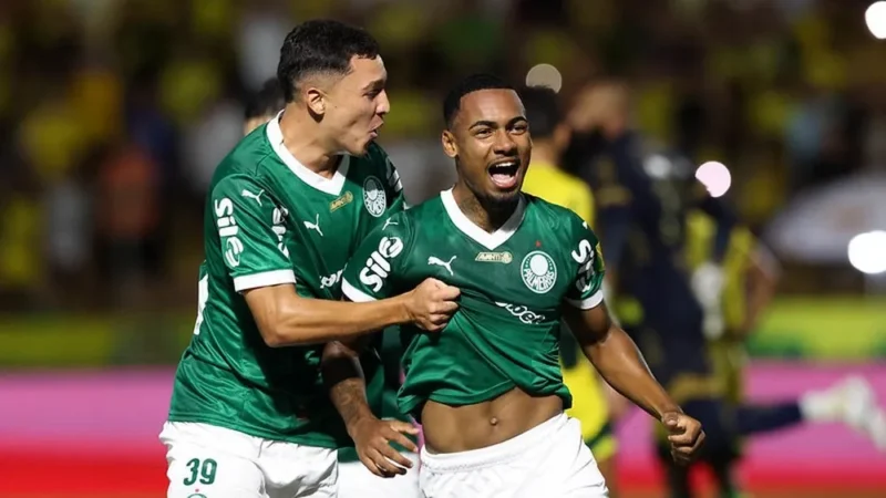 Jornal espanhol chama Allan de “diamante” e destaca ascensão do meia do Palmeiras