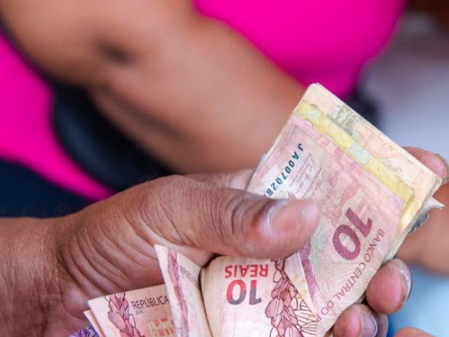 Governo de Sergipe divulga calendário de salários e 13º de novembro e dezembro