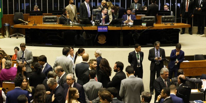 Especialistas apontam que nova versão de projeto Antifacção restringe investigações do Ministério Público