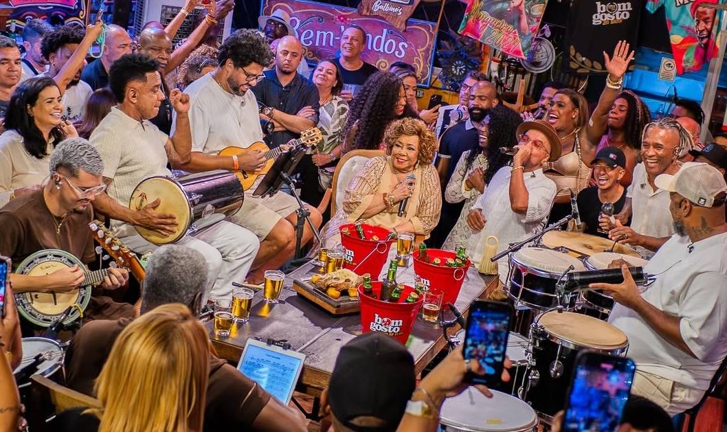 Grupo de samba Bom Gosto recebe Alcione 1