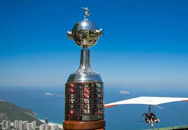 Corinthians assegura última vaga brasileira na Libertadores 2026 após título da Copa do Brasil