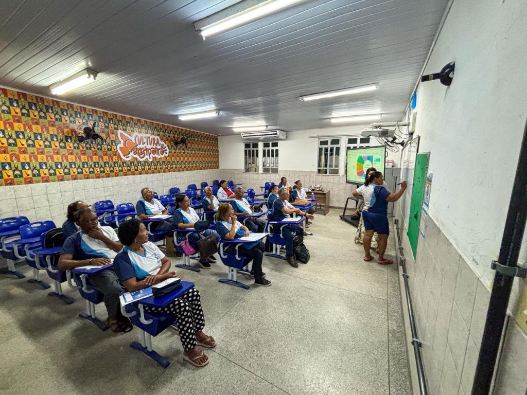 Atualmente 16 escolas ofertam a modalidade com possibilidade de ampliacao neste inicio de ano