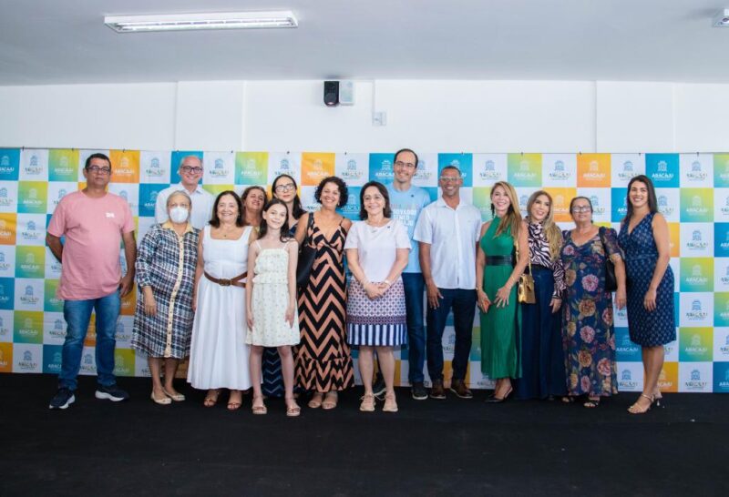 Escola Municipal de Ensino Infantil em Tempo Integral Angela Maria de Melo