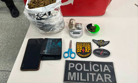 Radiopatrulha prende homem por trafico de drogas em Socorro foto bprp