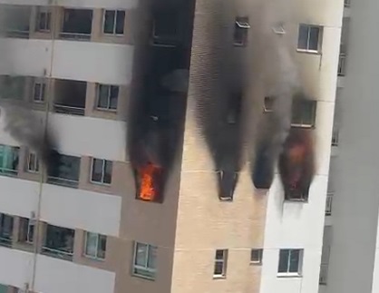 incendio apartamento luzia foto video corpo bombeiros 240126
