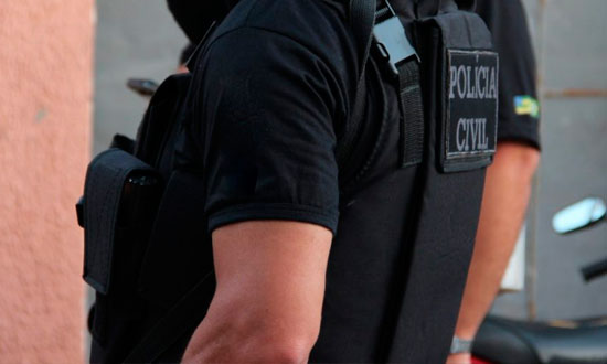 Homem e preso em flagrante por agredir companheira e enteados em Capela foto SSP