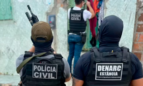 Policia prende duas pessoas e apreende drogas em Estancia foto ssp