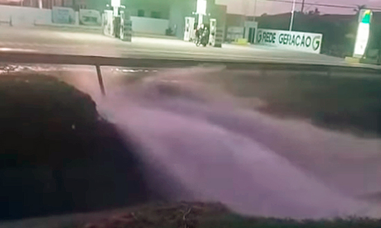 Vazamento de agua afeta abastecimento em quatro bairros da capital foto reproducao redes sociais