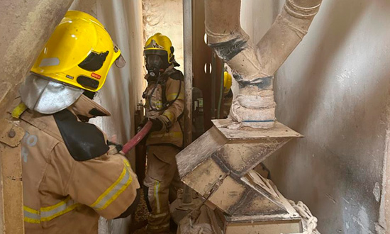 Incendio em silo de milho mobiliza bombeiros em Areia Branca foto corpo de bombeiros de sergipw
