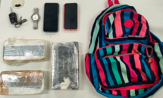 PMSE apreende mais de tres quilos de drogas dentro de um veiculo em Aju foto pmse