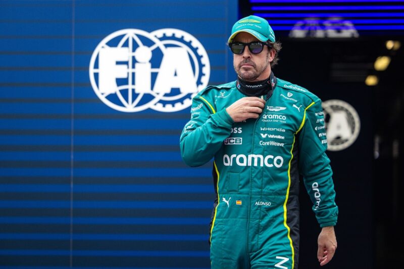 fernando alonso aston martin r 2