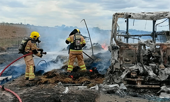 incendiocaminhaobr235 cbmse destaque