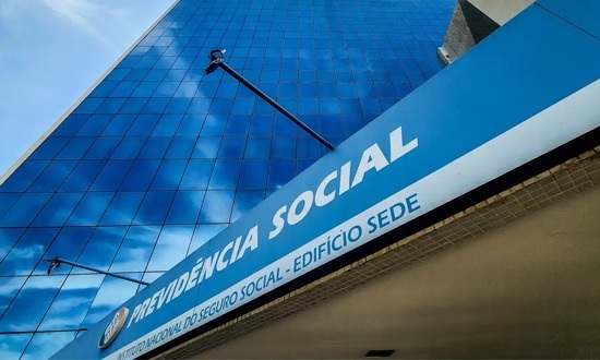 inss comeca a pagar beneficios Rafa Neddermeyer Agencia Brasil 011024