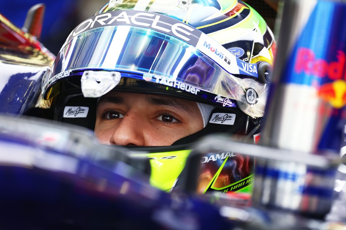 isack hadjar red bull racing 2