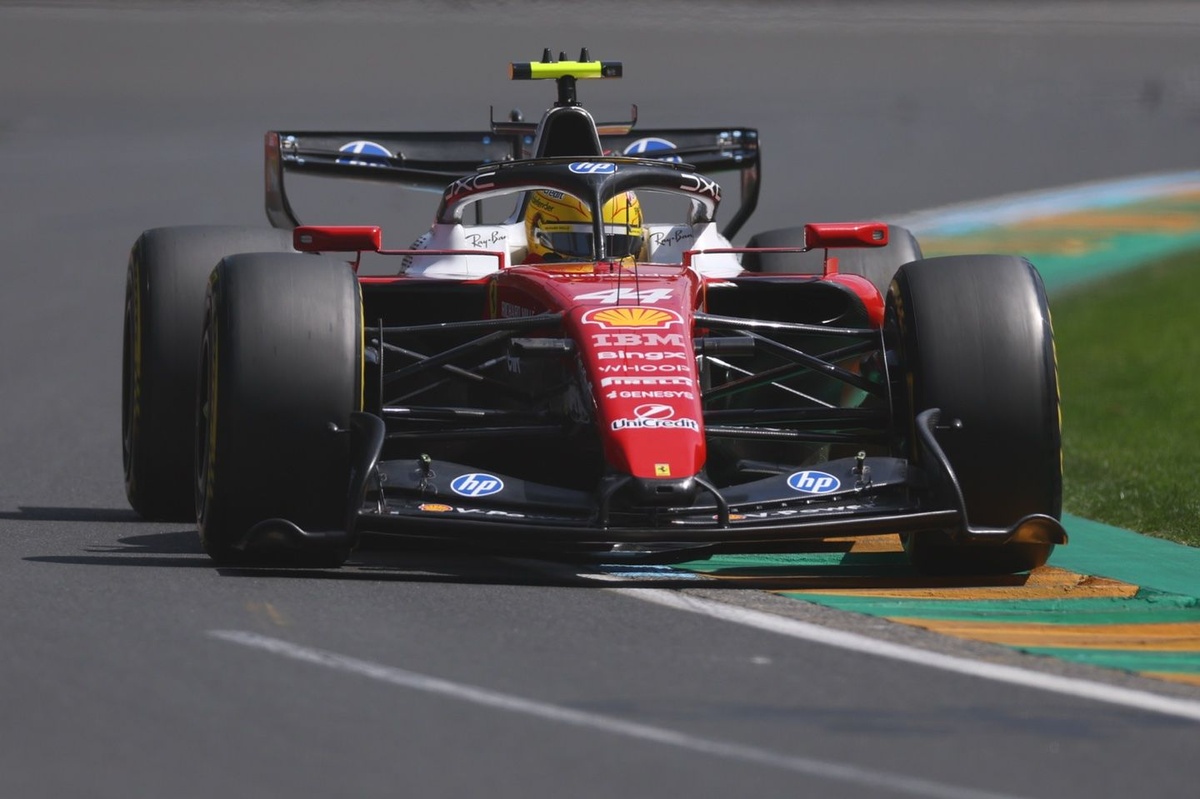 lewis hamilton ferrari