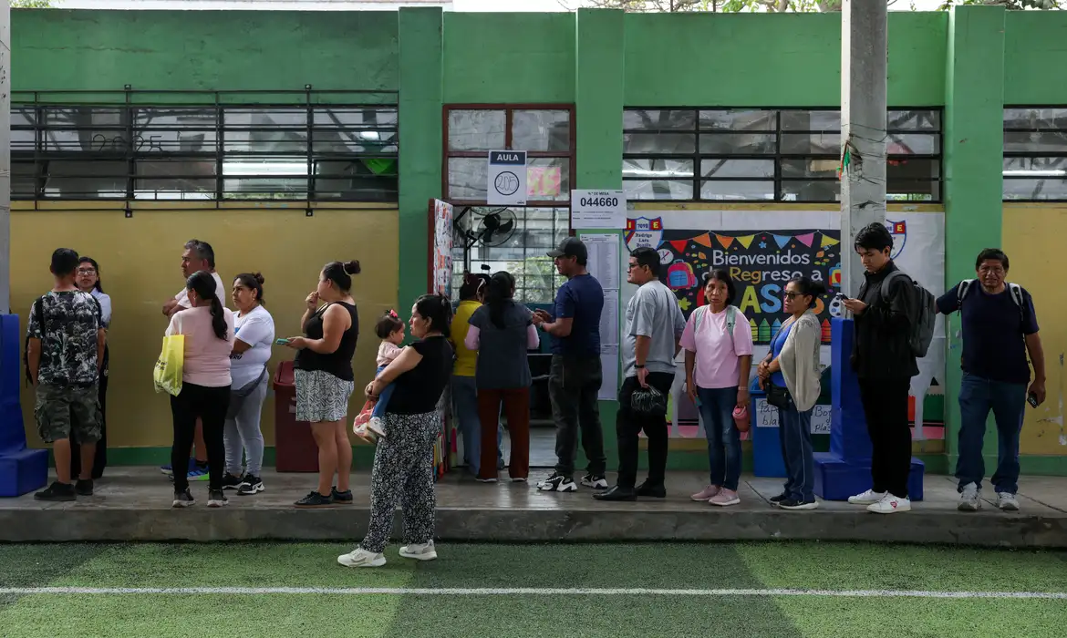2026 04 13t145429z 1752461959 rc2doka0vl0e rtrmadp 3 peru election