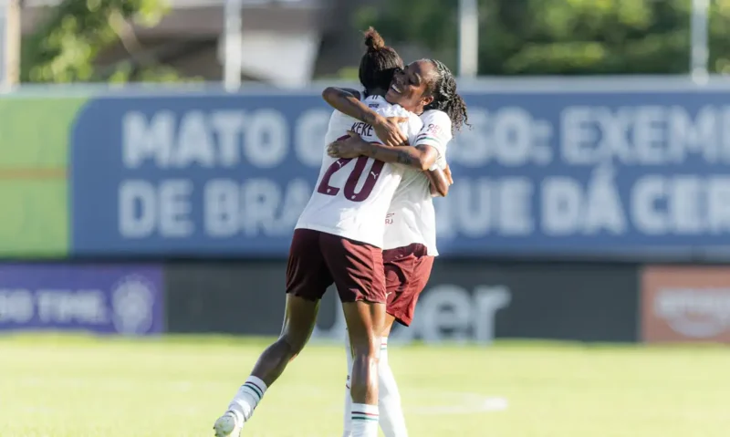Fluminense vence Mixto-MT por 2 a 0 no Dutrinha e sobe para 6ª colocação da Série A1