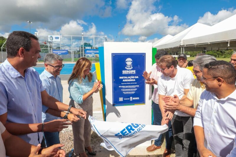 Governo de Sergipe fortalece o esporte e a inclusao com entrega de areninha em Itaporanga dAjuda