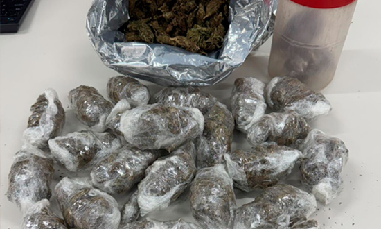 Radiopatrulha apreende mais de 1 kg de droga no Jardim Centenario foto bprp