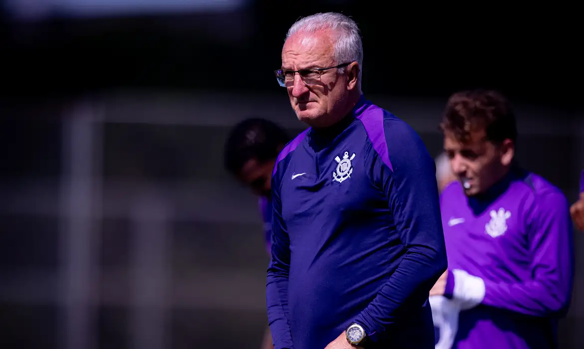 Dorival Júnior é demitido pelo Corinthians após derrota para o Internacional