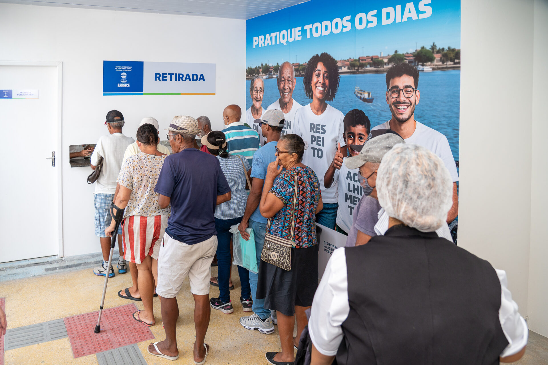 novo padre pedro thiago santos