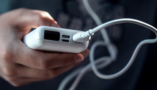 Anac altera regras para transporte de power banks em voos