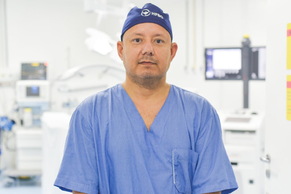 Dr. Thiago