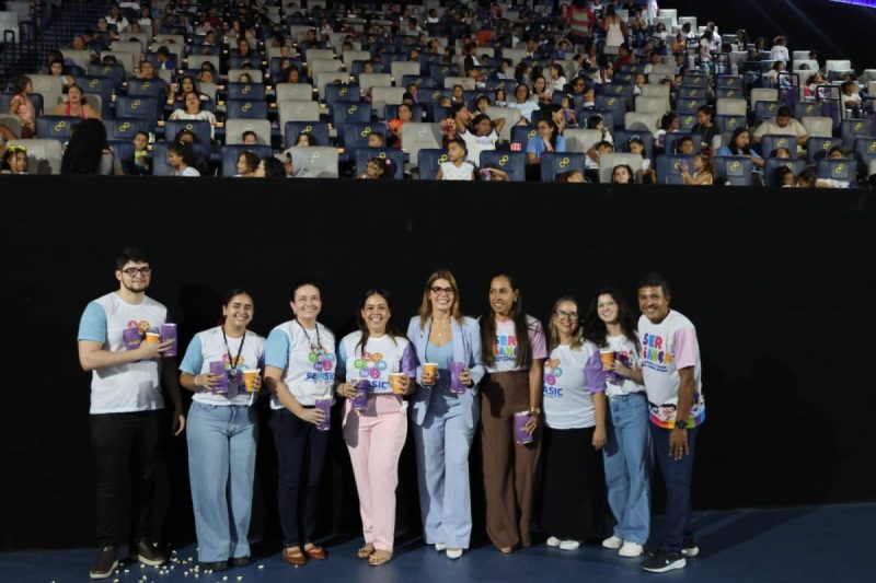 Seasic promove tarde de cinema para cerca de 300 criancas de sete instituicoes