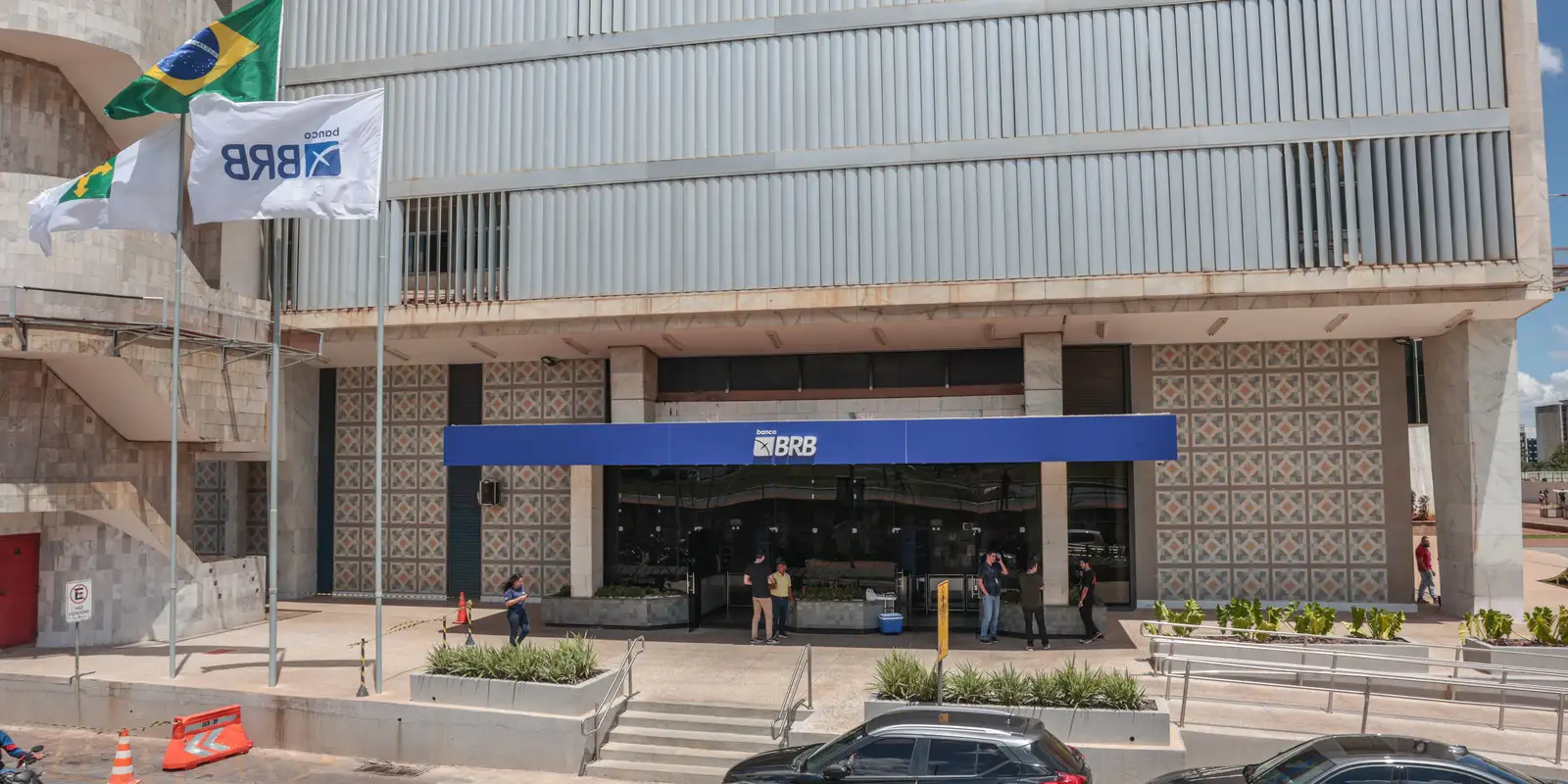 acordo de at r 6 5 bilh es para socorrer o banco de bras lia 20260529