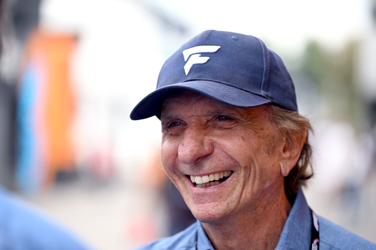 emerson fittipaldi chegando ao