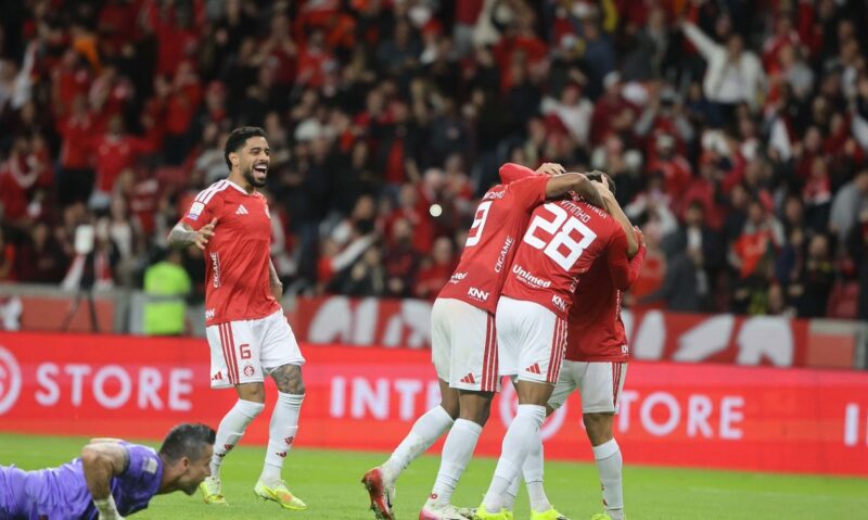 Internacional vence Fluminense por 2 a 0 no Beira-Rio e se afasta do Z-4