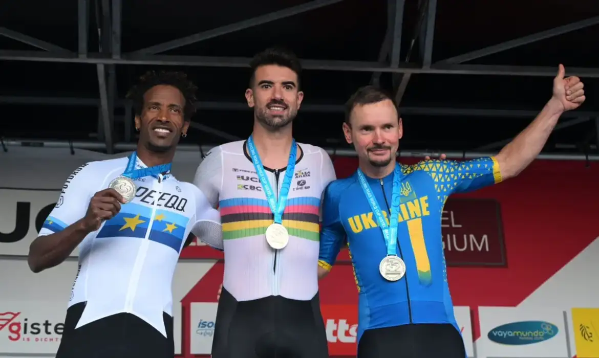 Lauro Chaman conquista ouro em etapa da Copa do Mundo de ciclismo de estrada na Bélgica