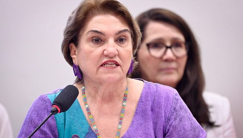 ministra marcia