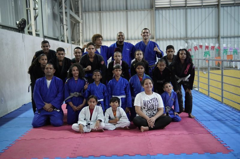 cerim nia de troca de faixa celebra progresso de alunos de j 20260609