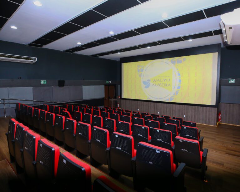 cinema walmir almeida exibe cinebiografia de hungria e docum 20260611