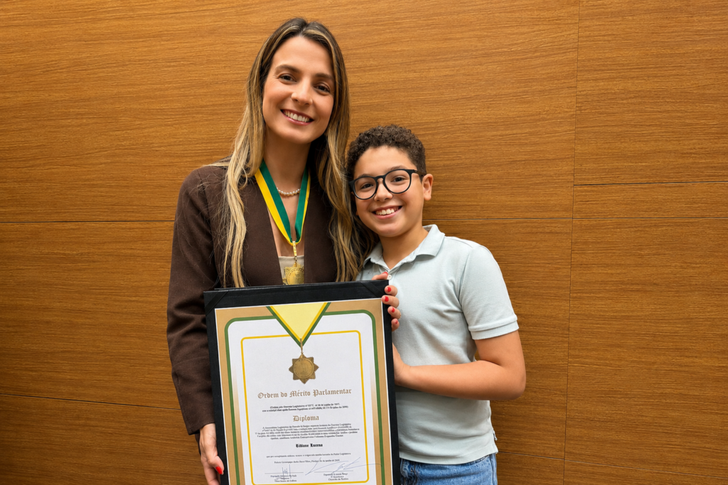 deputada lidiane lucena recebe medalha do m rito parlamentar 20260609