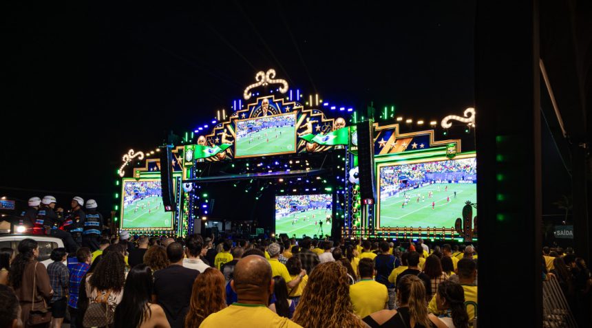 futebol e forr se unem na orla da atalaia na estreia do bras 20260613