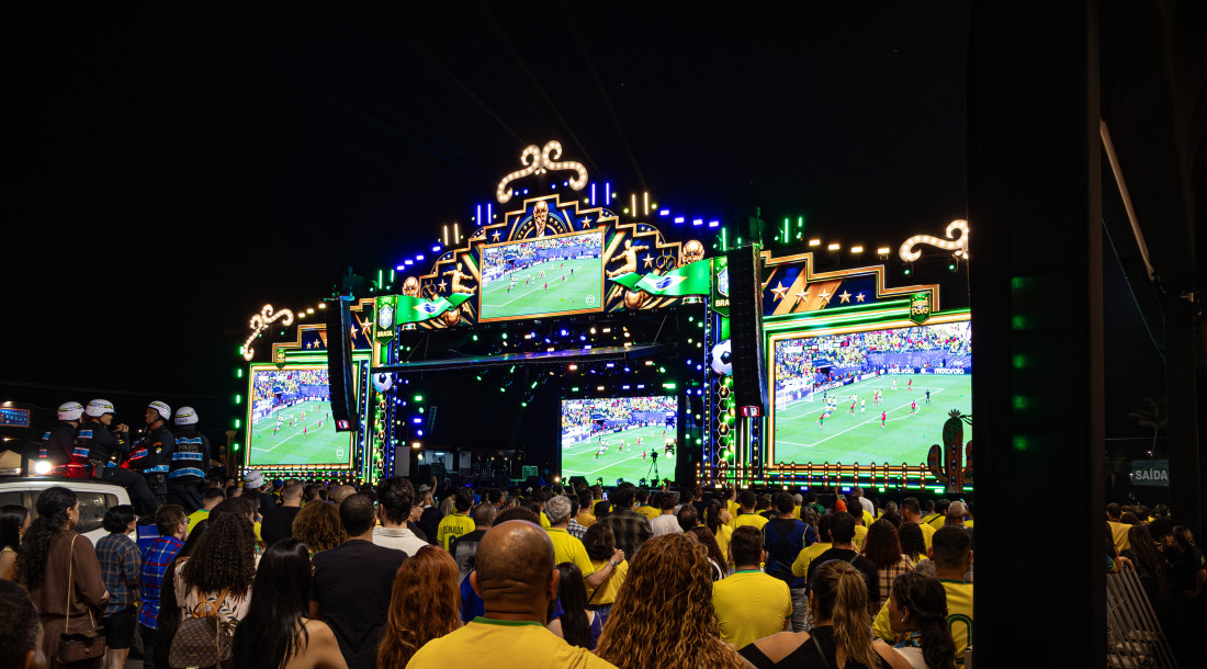 futebol e forr se unem na orla da atalaia na estreia do bras 20260613