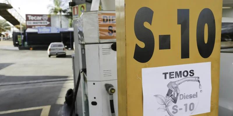 petrobras ajusta pre o do diesel para r 1 12 a partir de hoj 20260602