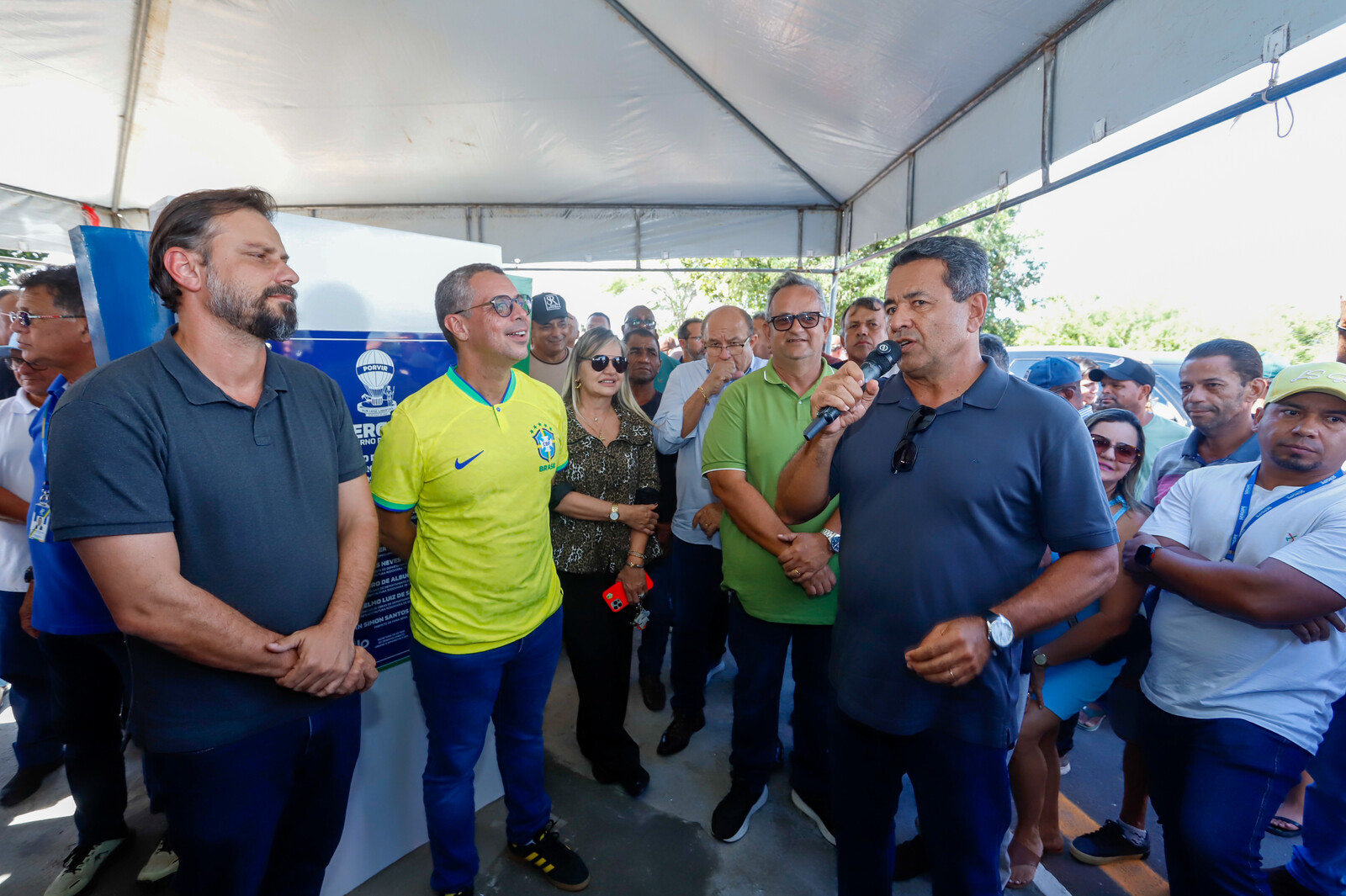 Governo de Sergipe inaugura restauração de rodovias e investe R$ 77 mi no sertão 5 tmp036cm78z